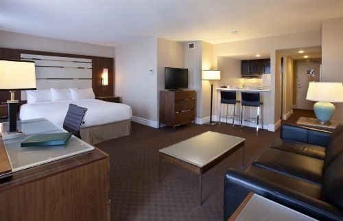 Le Cantlie Suites Hotel image 13