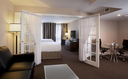 Le Cantlie Suites Hotel image 26